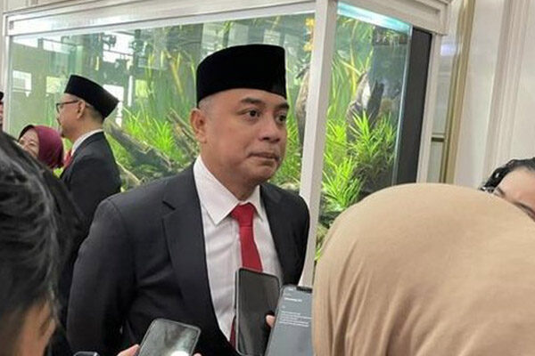 Walkot Eri Evaluasi Sosialisasi Event Lari di Surabaya